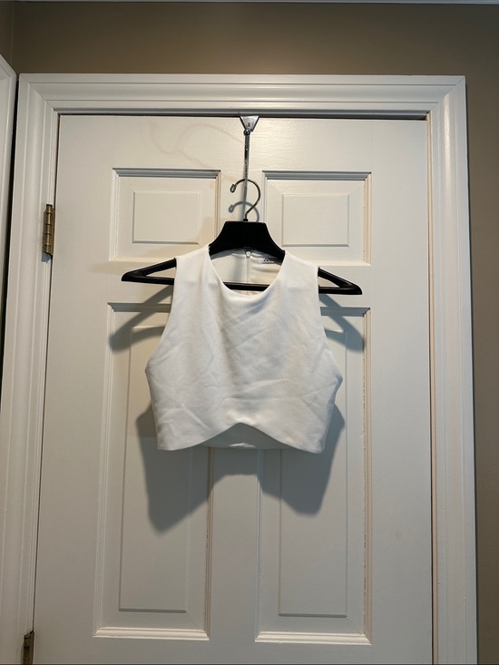 Zara Tops - Zara White Sleeveless Cropped Tank Top